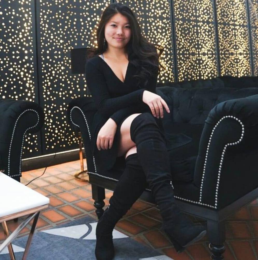 Meet your Posher, Emily